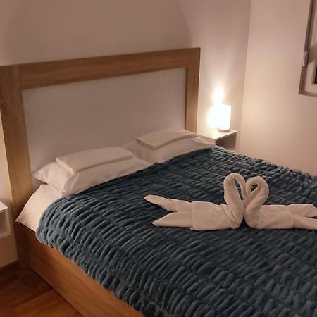 Apartmani Stari Aerodrom Podgorica Extérieur photo