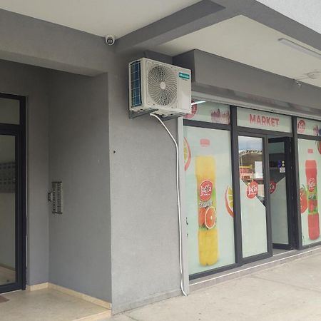 Apartmani Stari Aerodrom Podgorica Extérieur photo
