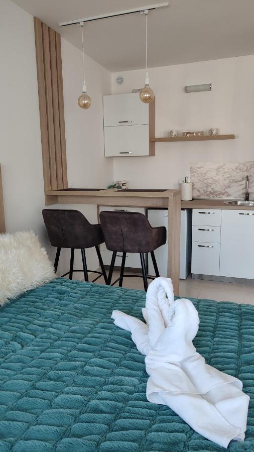 Apartmani Stari Aerodrom Podgorica Extérieur photo